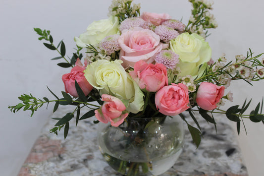 Pinkish Harmony Atelier: Elegant Floral Arrangement in fish bowl