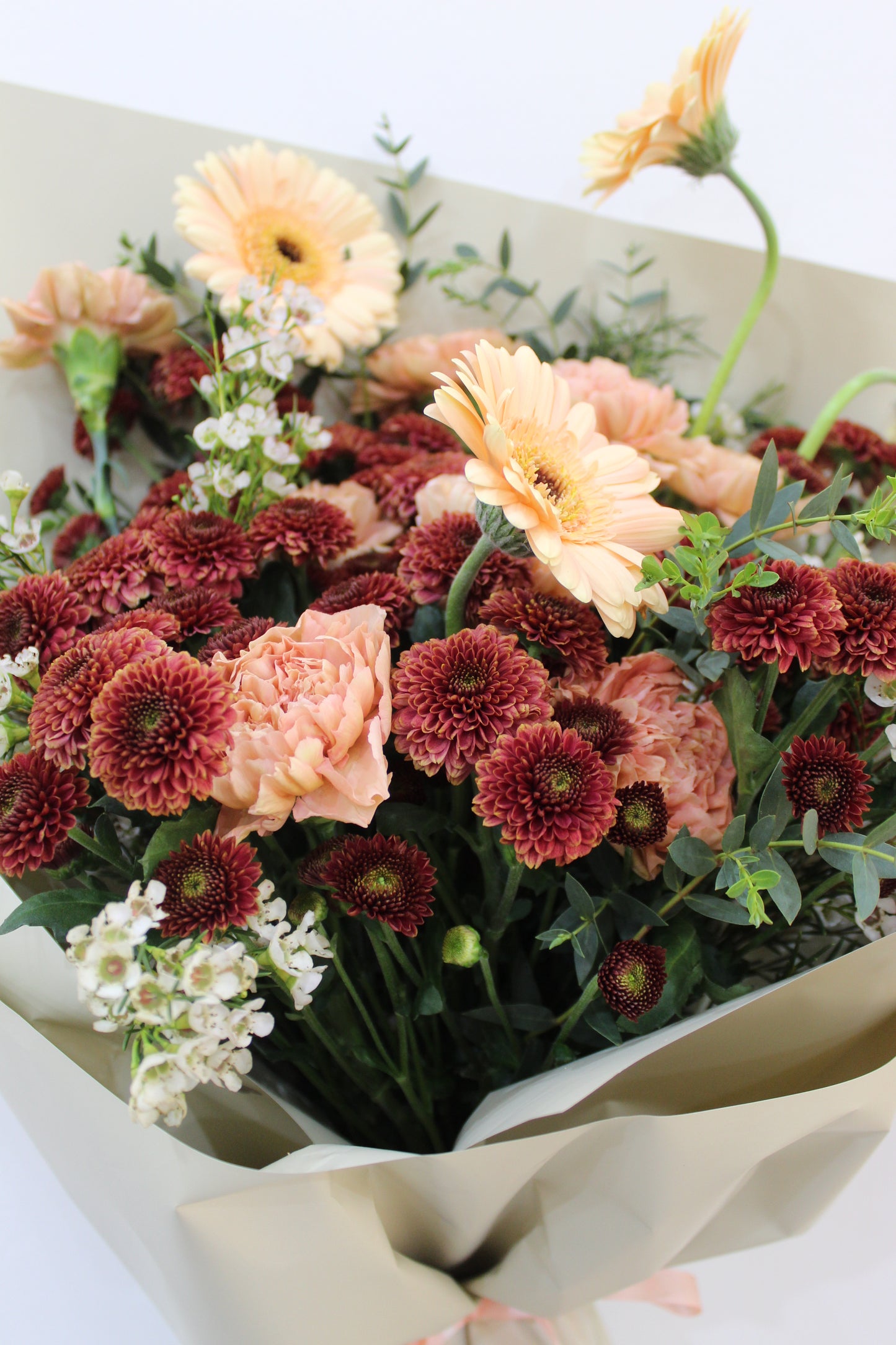 Zarbera bouquet light gold wrapping